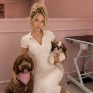 Luscious Paws pet grooming logo